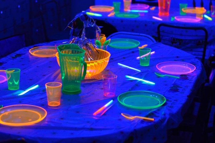 fiestas fluorescentes